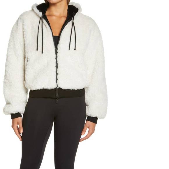 BLANC NOIR Tops - NWT BLANC NOIR LUXE FAUX SHEARLING HOODIE in WHISPER WHITE